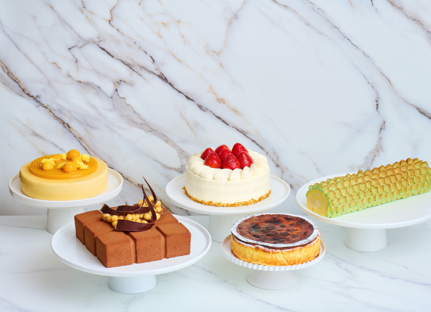 Surprise your family and friends with Cafe's new pastry collection diligently curated by hotel pastry chef Gary Lau.