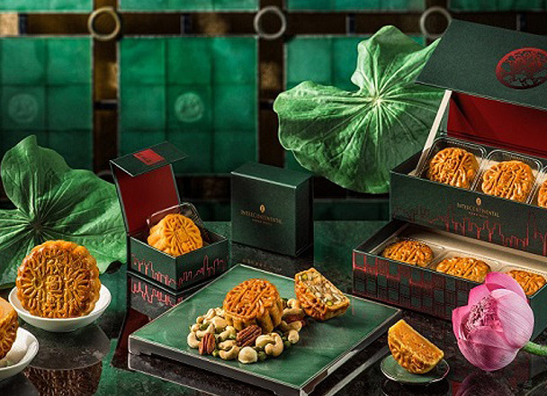 InterContinental Hong Kong presents a host of exquisite handcrafted mooncakes. Impress your beloved family and business counterparts with the perfect festive gift this Mid-Autumn Festival.